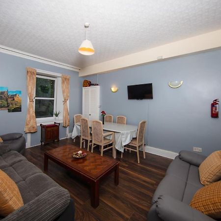 אדינבורו Super Central 4Bedroom Apartment At The Meadows מראה חיצוני תמונה
