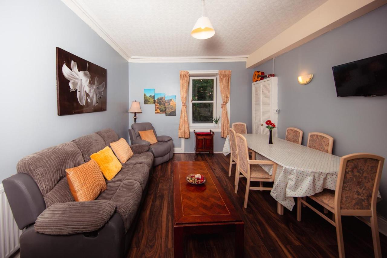 אדינבורו Super Central 4Bedroom Apartment At The Meadows מראה חיצוני תמונה