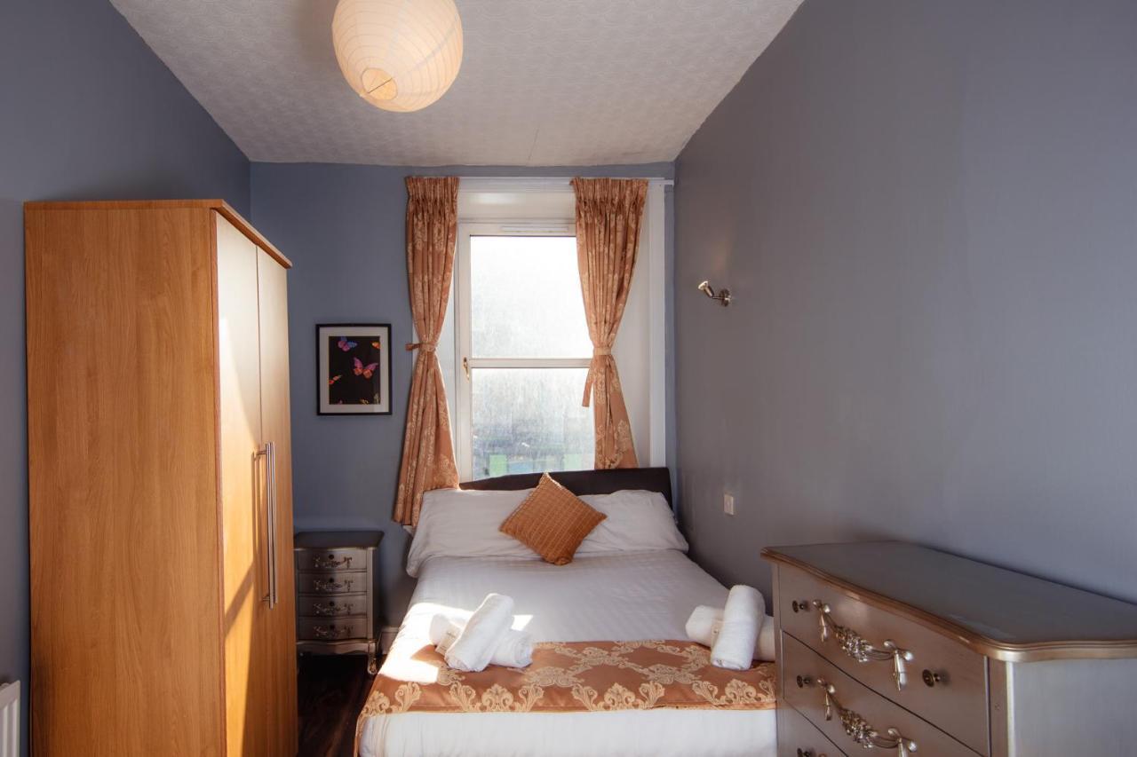 אדינבורו Super Central 4Bedroom Apartment At The Meadows מראה חיצוני תמונה