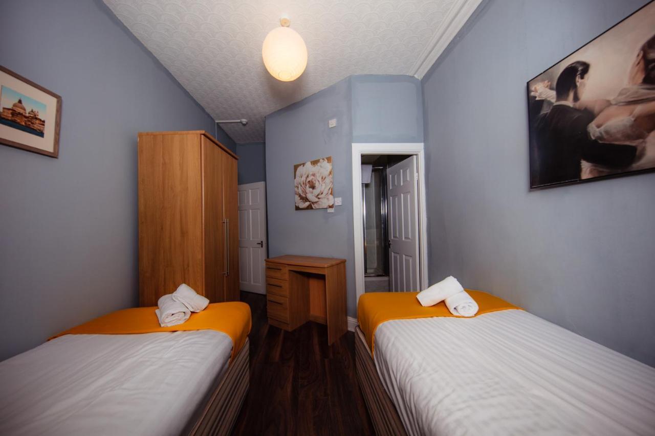 אדינבורו Super Central 4Bedroom Apartment At The Meadows מראה חיצוני תמונה
