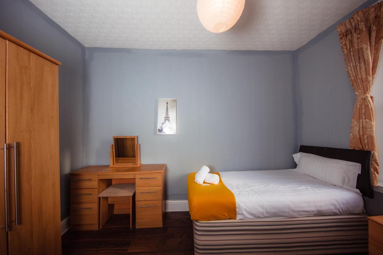 אדינבורו Super Central 4Bedroom Apartment At The Meadows מראה חיצוני תמונה